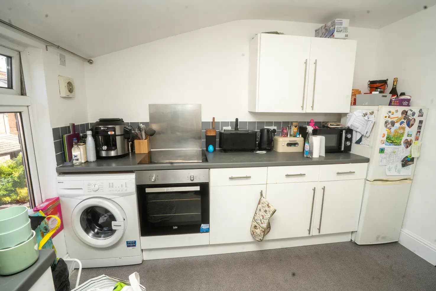 property photo 8 of 22