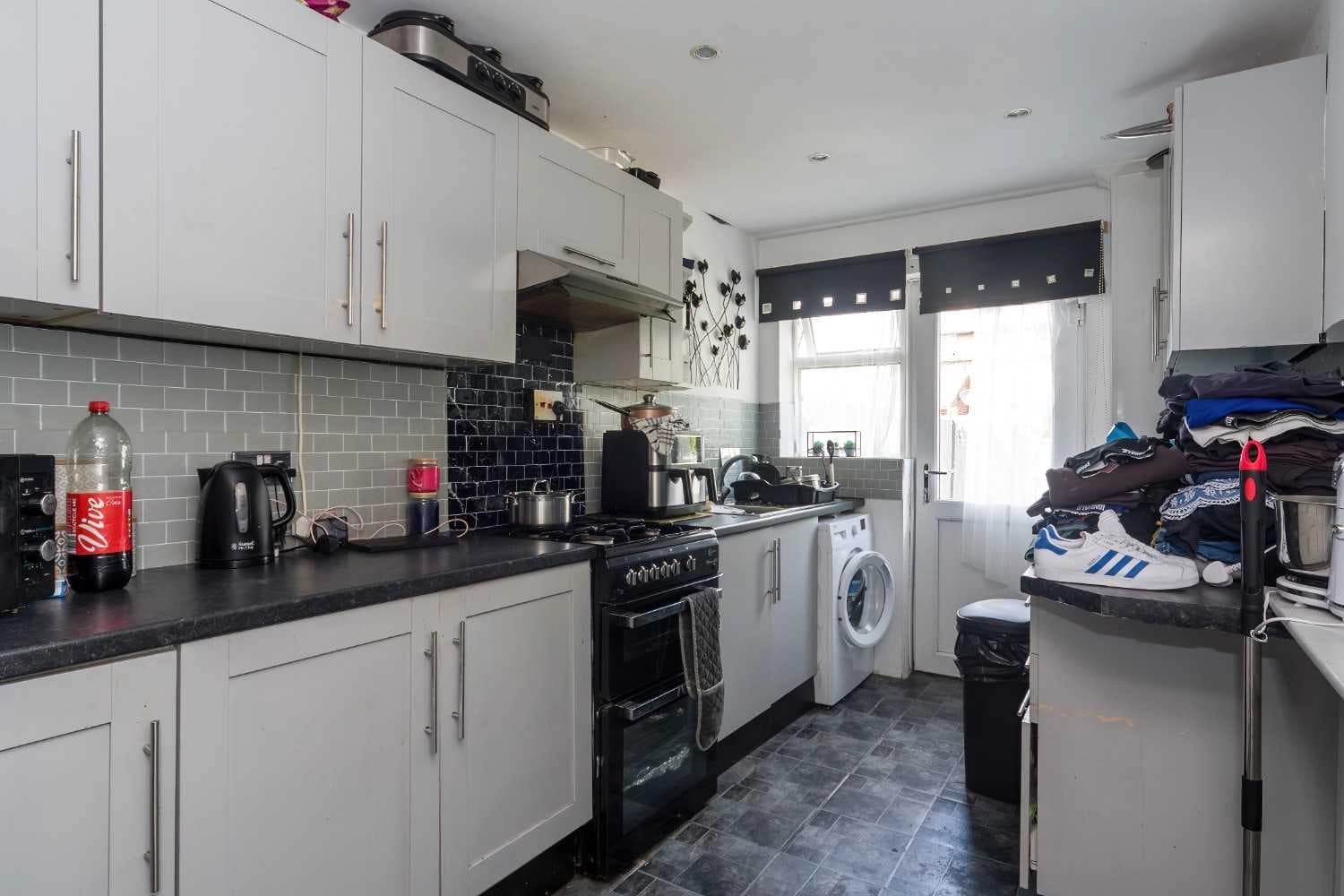 property photo 7 of 34