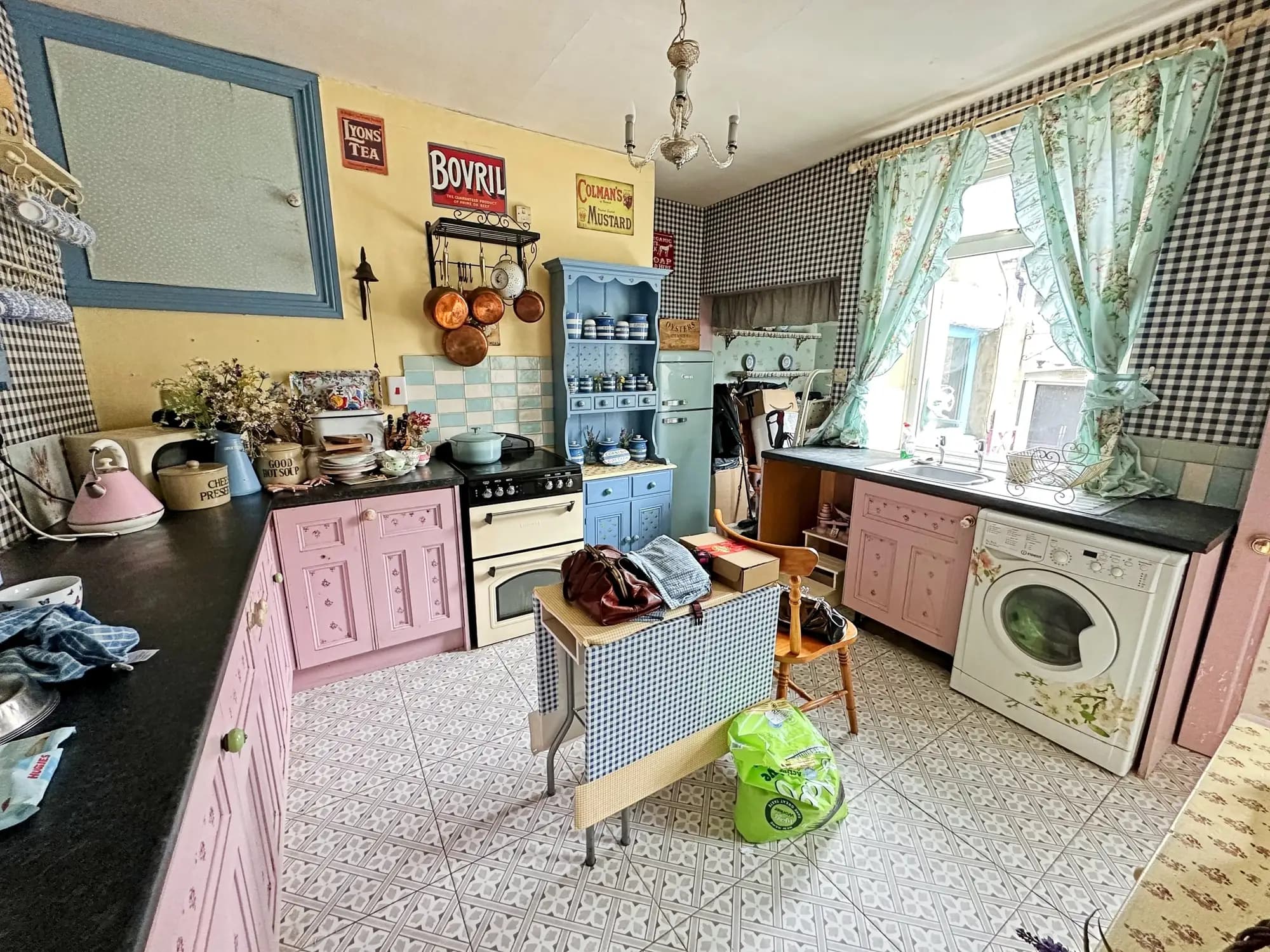 property photo 8 of 26