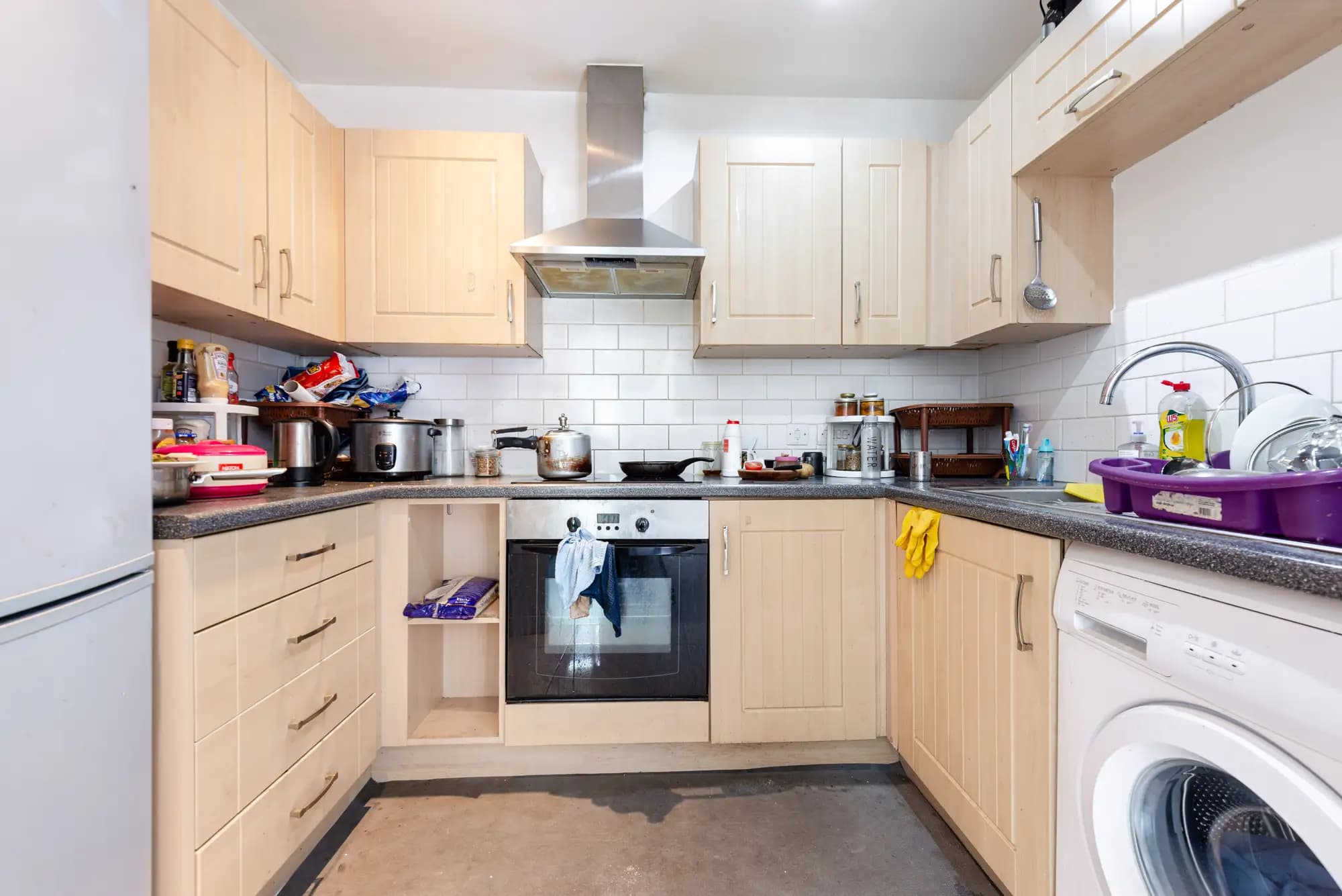property photo 6 of 28
