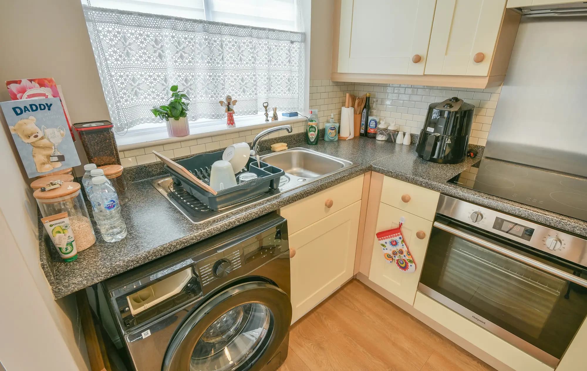 property photo 6 of 23