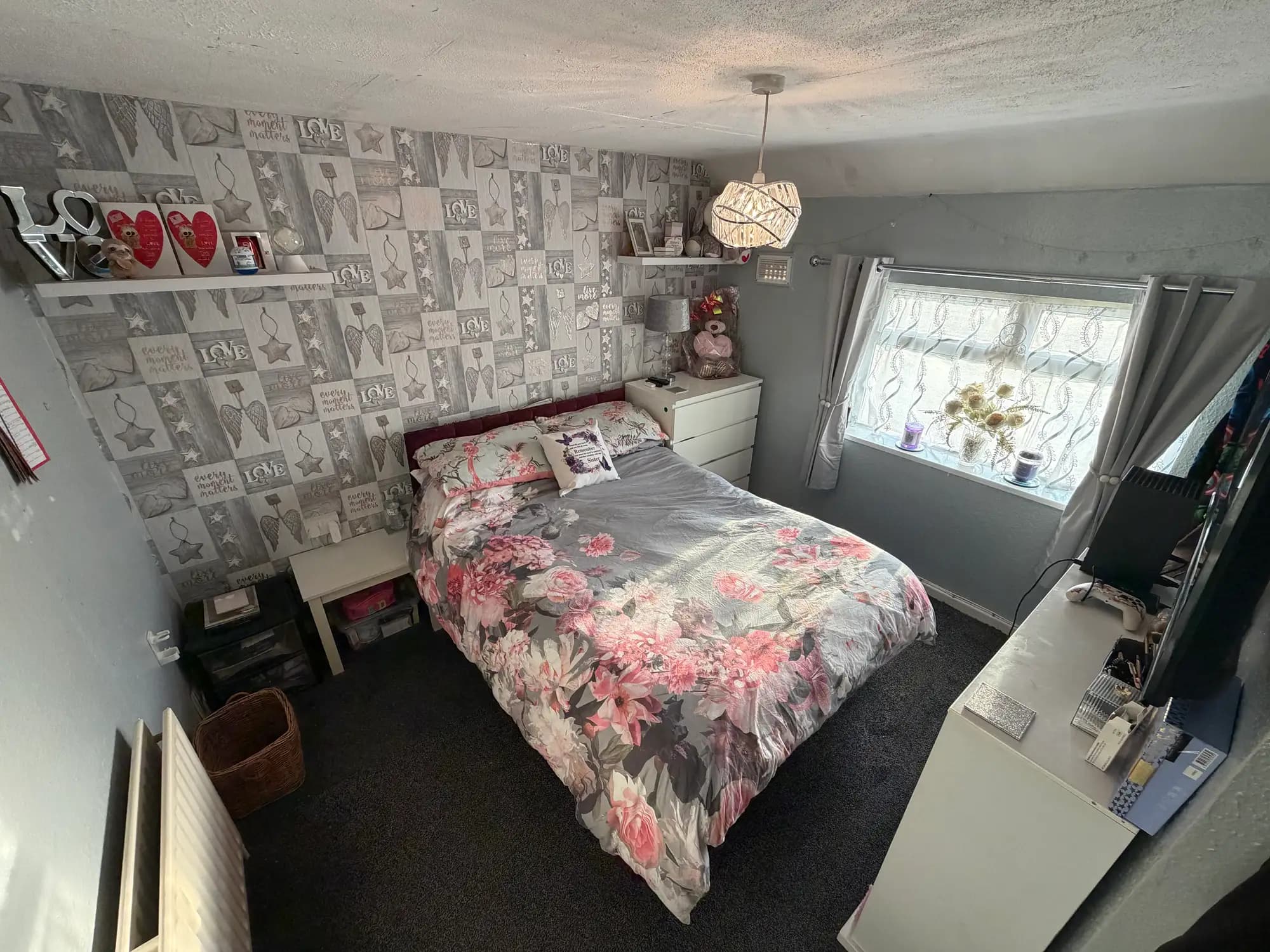 property photo 11 of 19