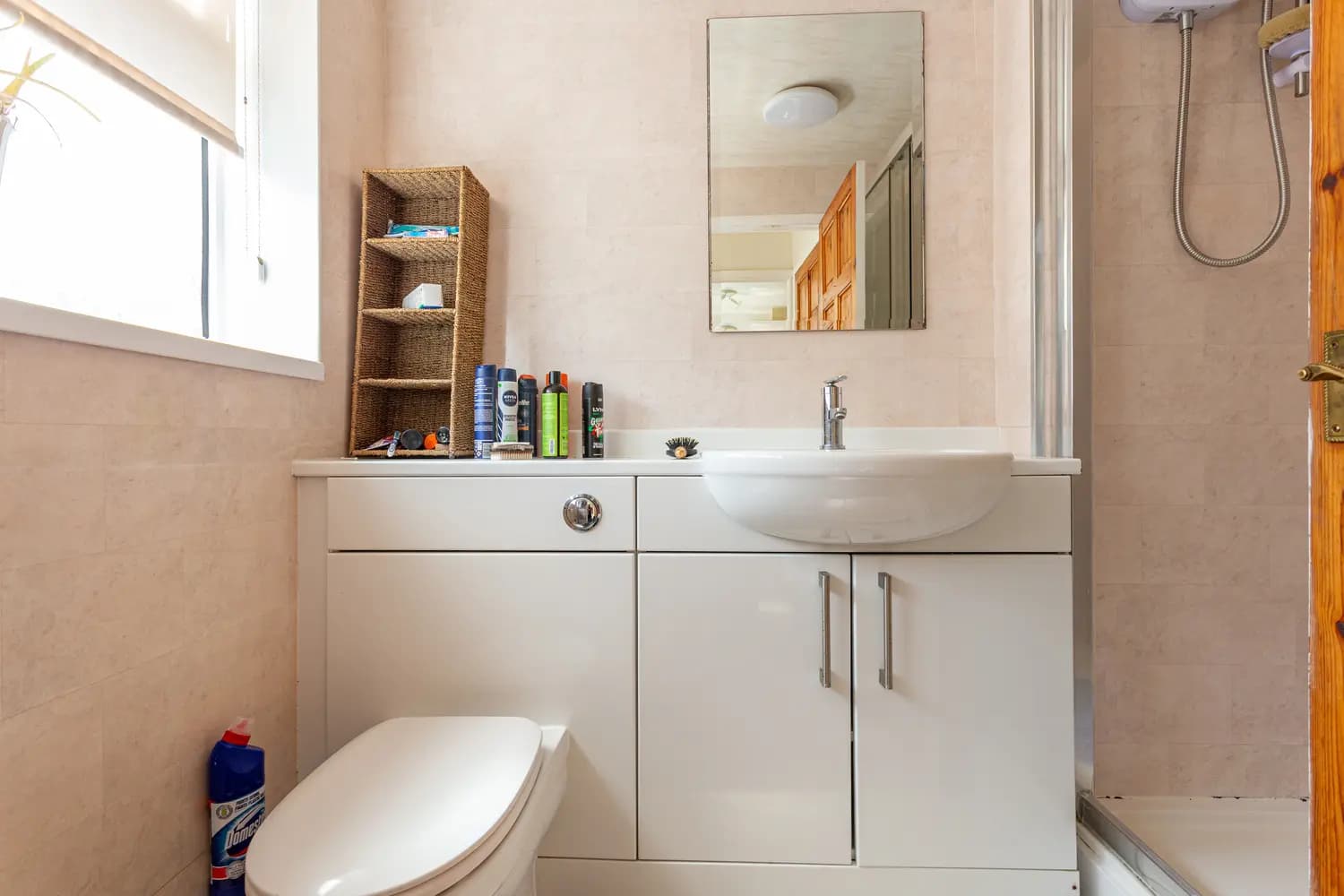 property photo 10 of 20