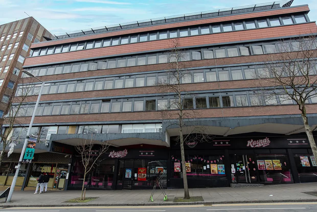 property photo 14 of 16