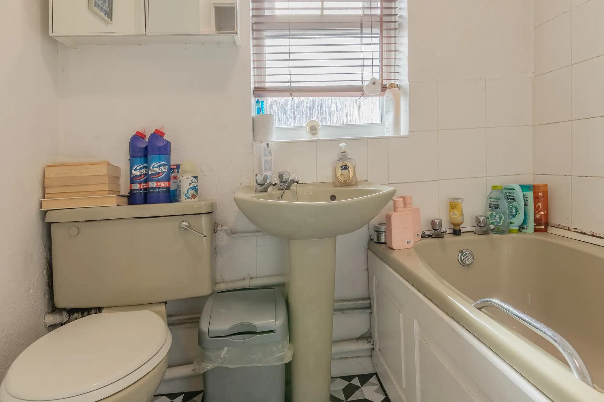 property photo 9 of 19