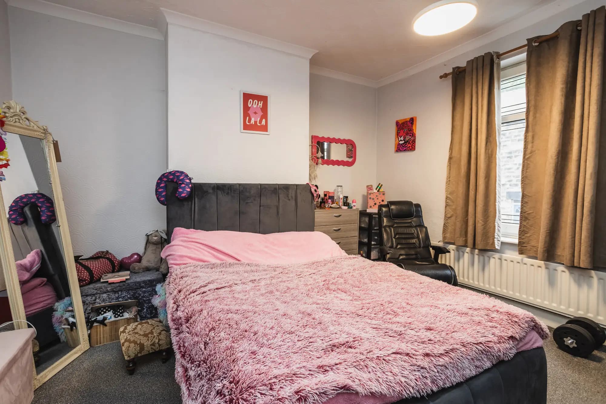 property photo 10 of 16