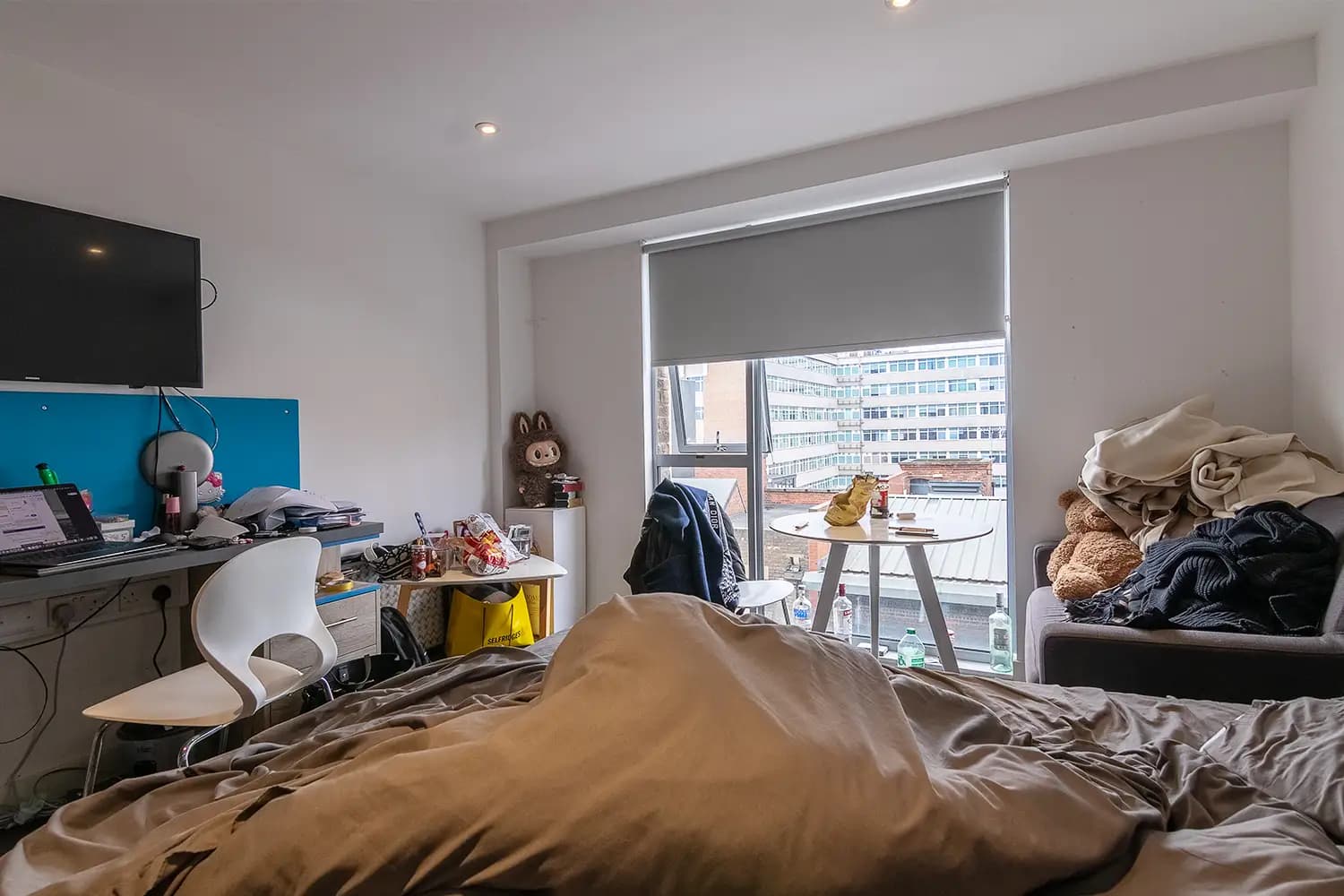 property photo 5 of 15