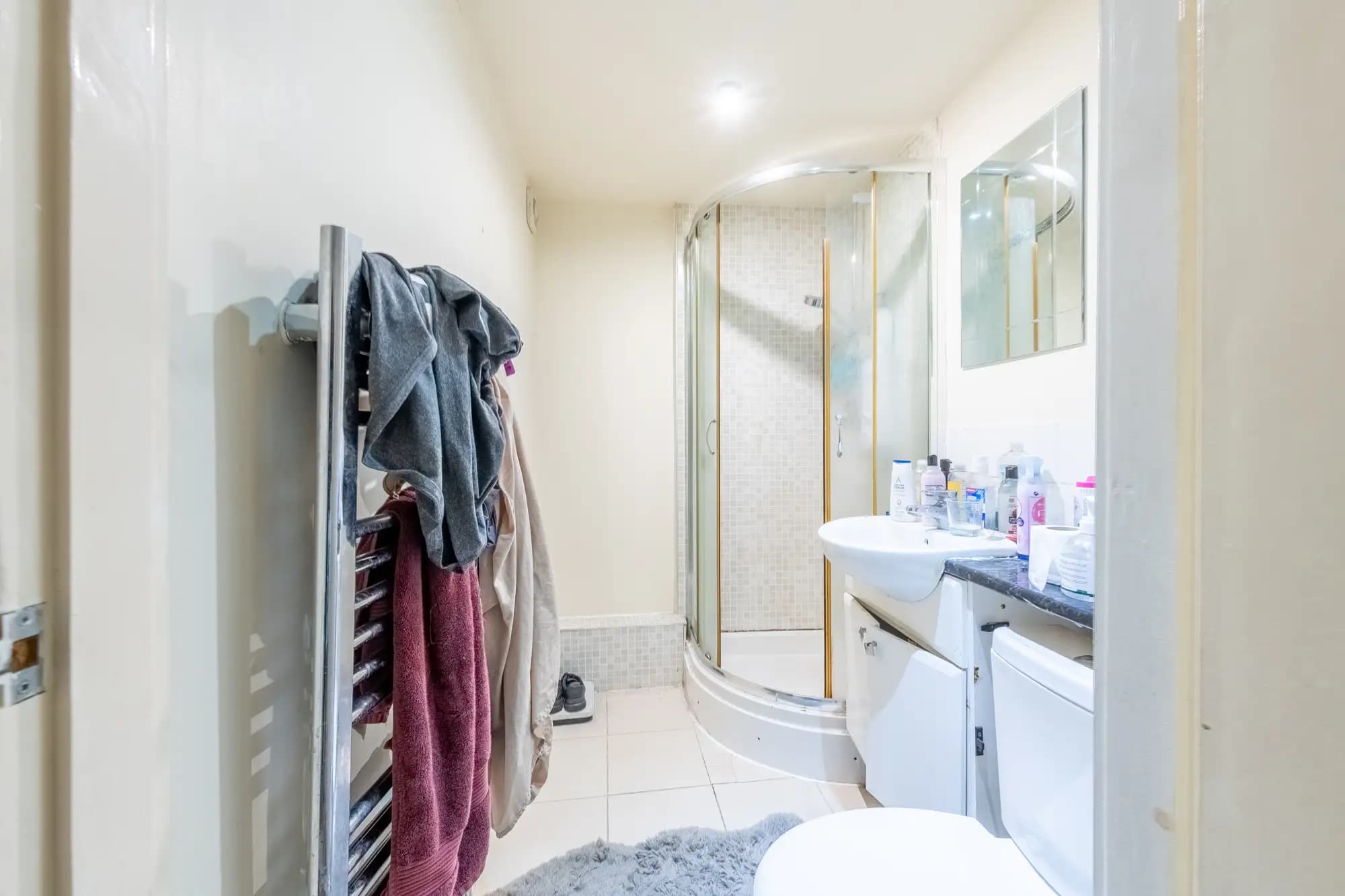property photo 5 of 13