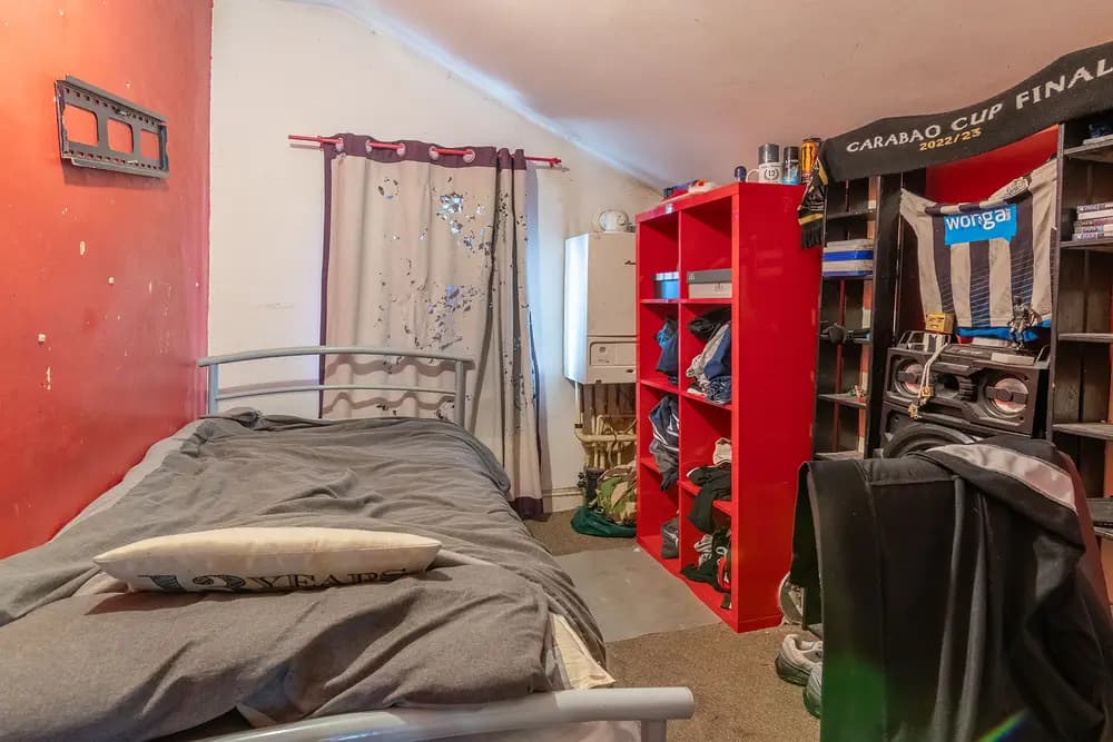 property photo 12 of 21