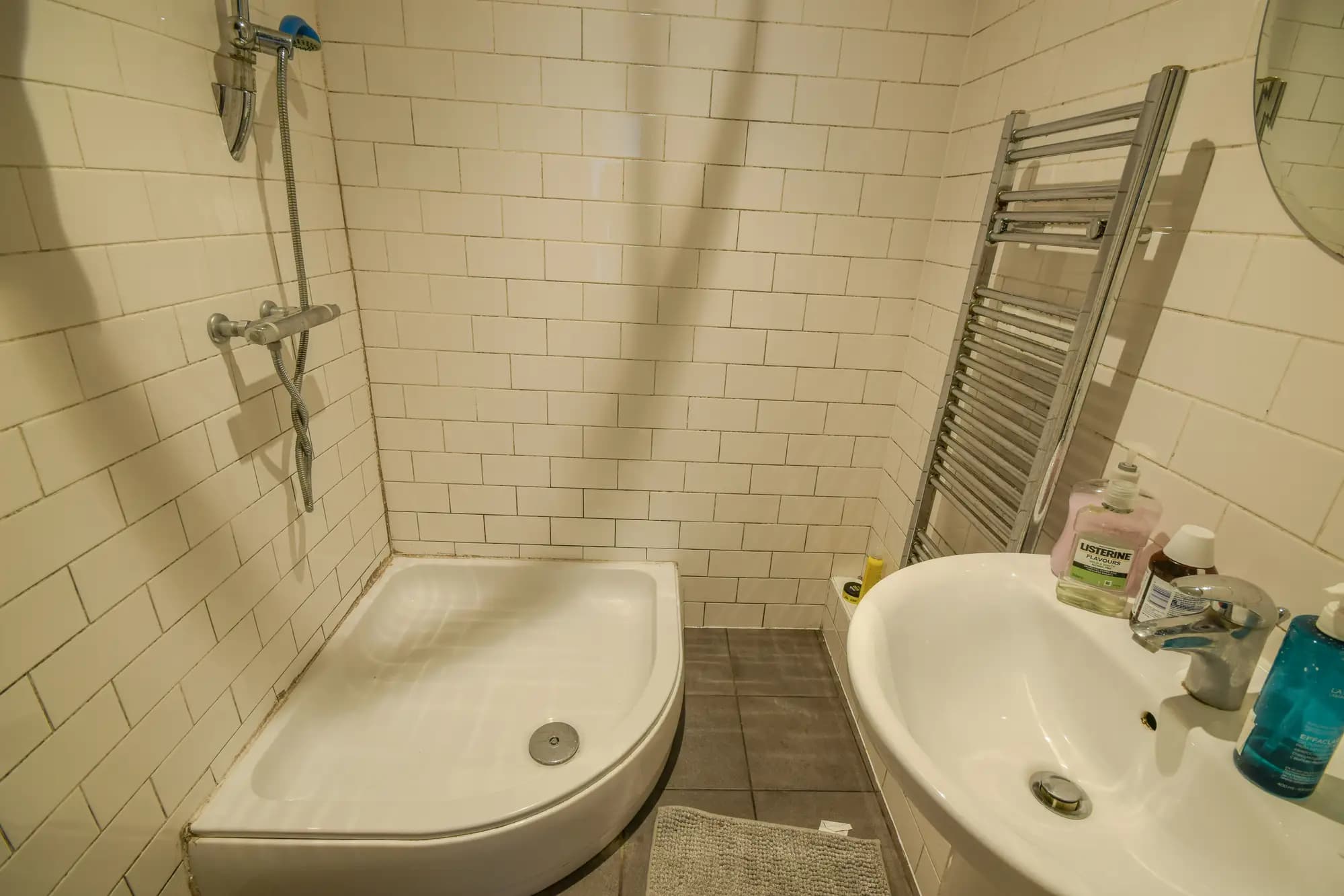 property photo 6 of 19