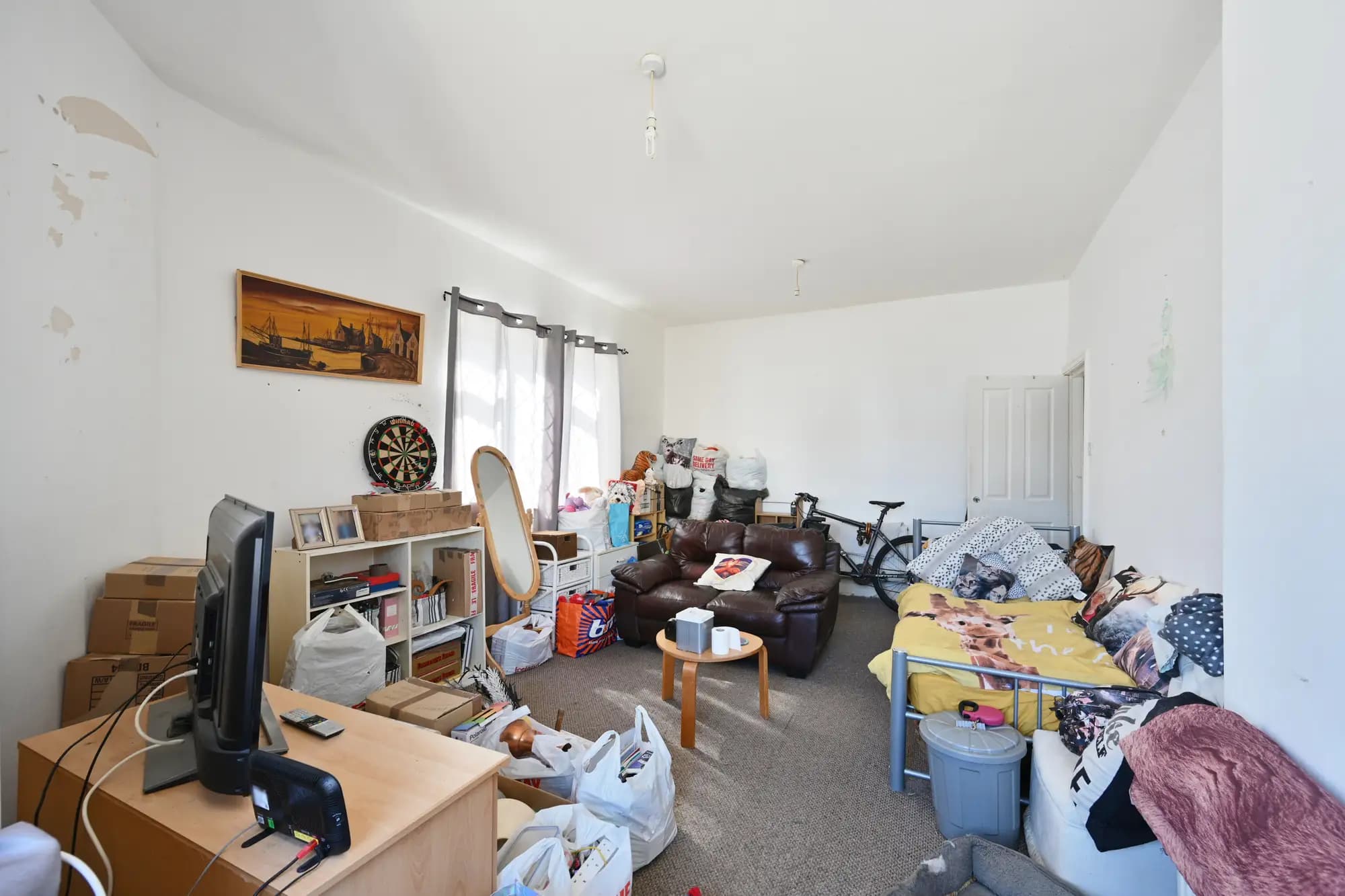 property photo 15 of 22