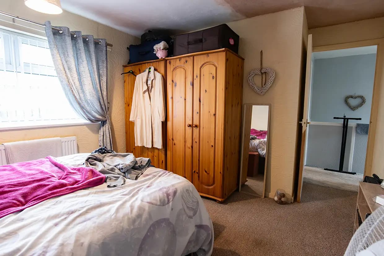 property photo 15 of 25