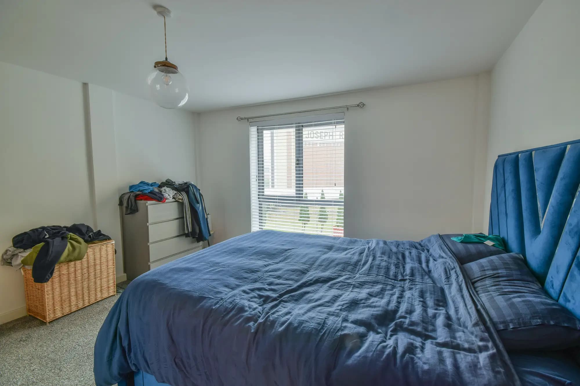 property photo 8 of 10