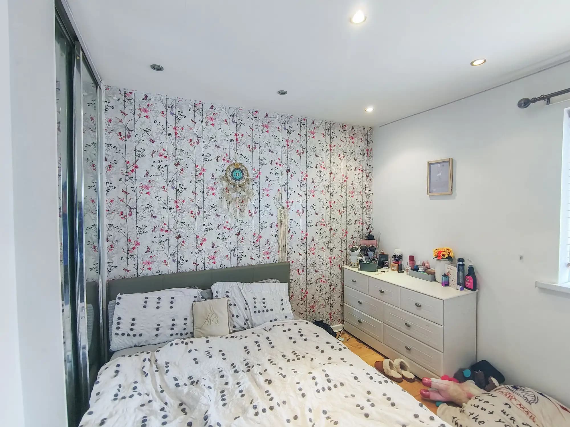 property photo 8 of 14
