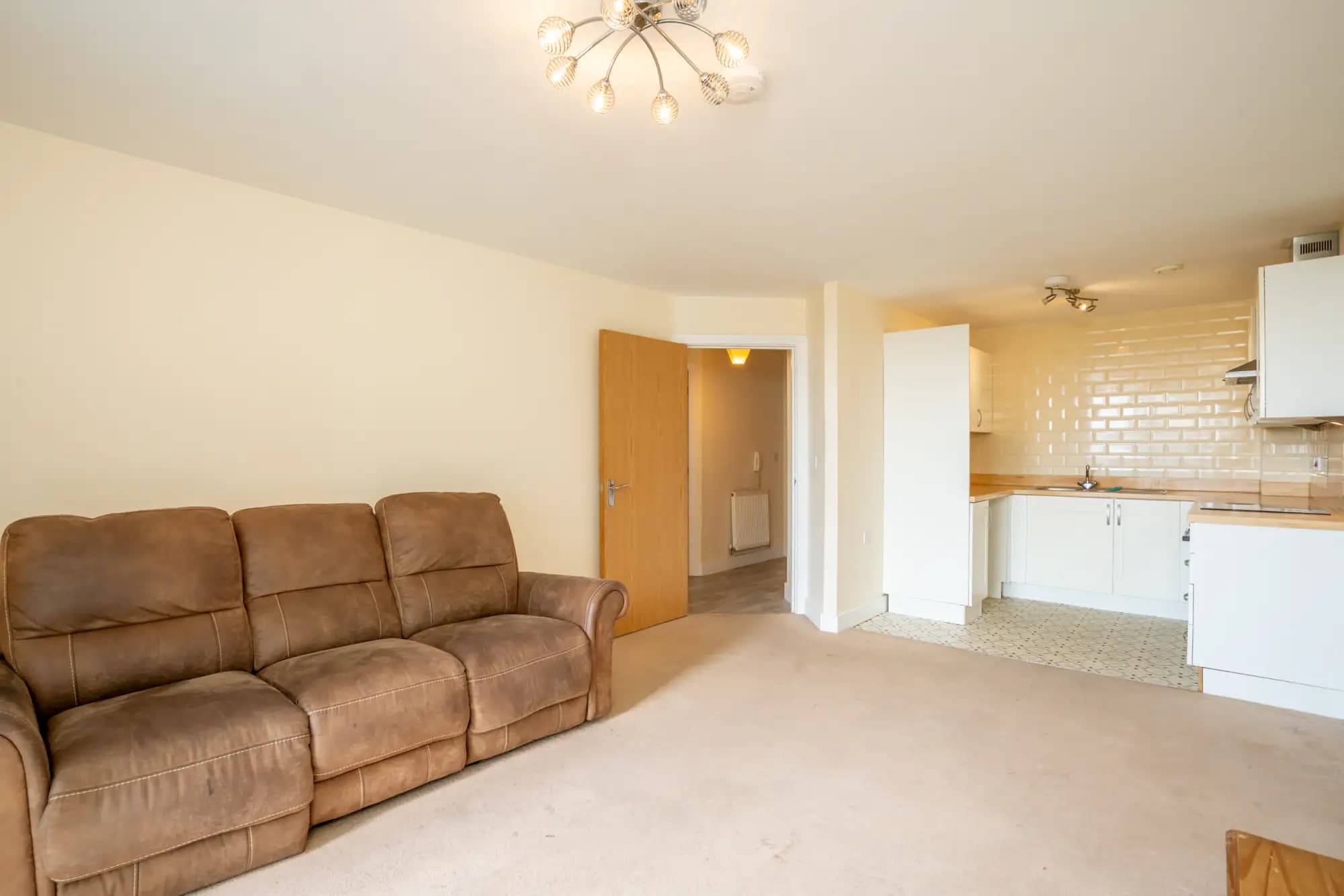 property photo 5 of 22