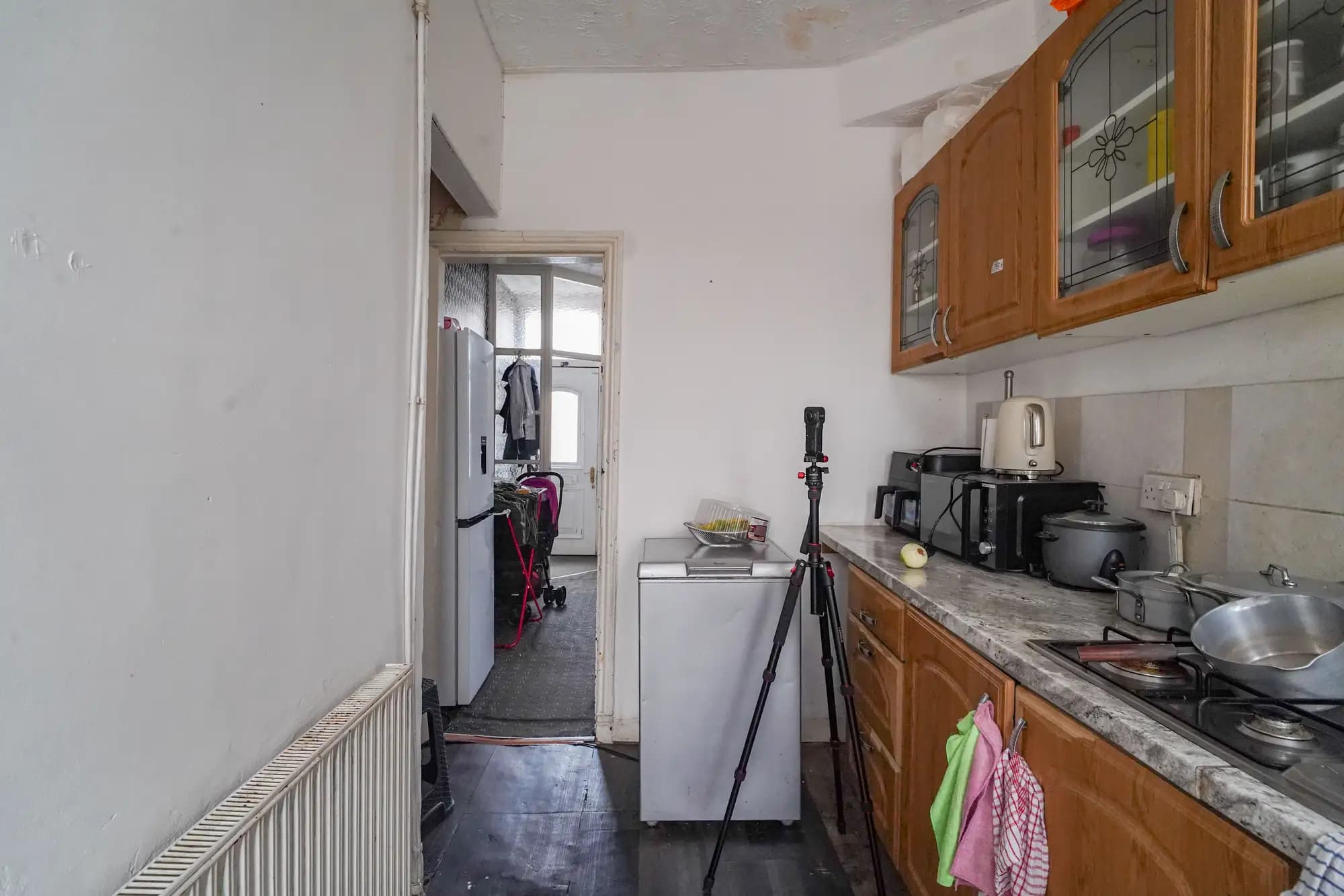 property photo 5 of 17
