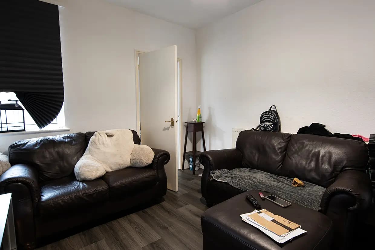 property photo 6 of 20