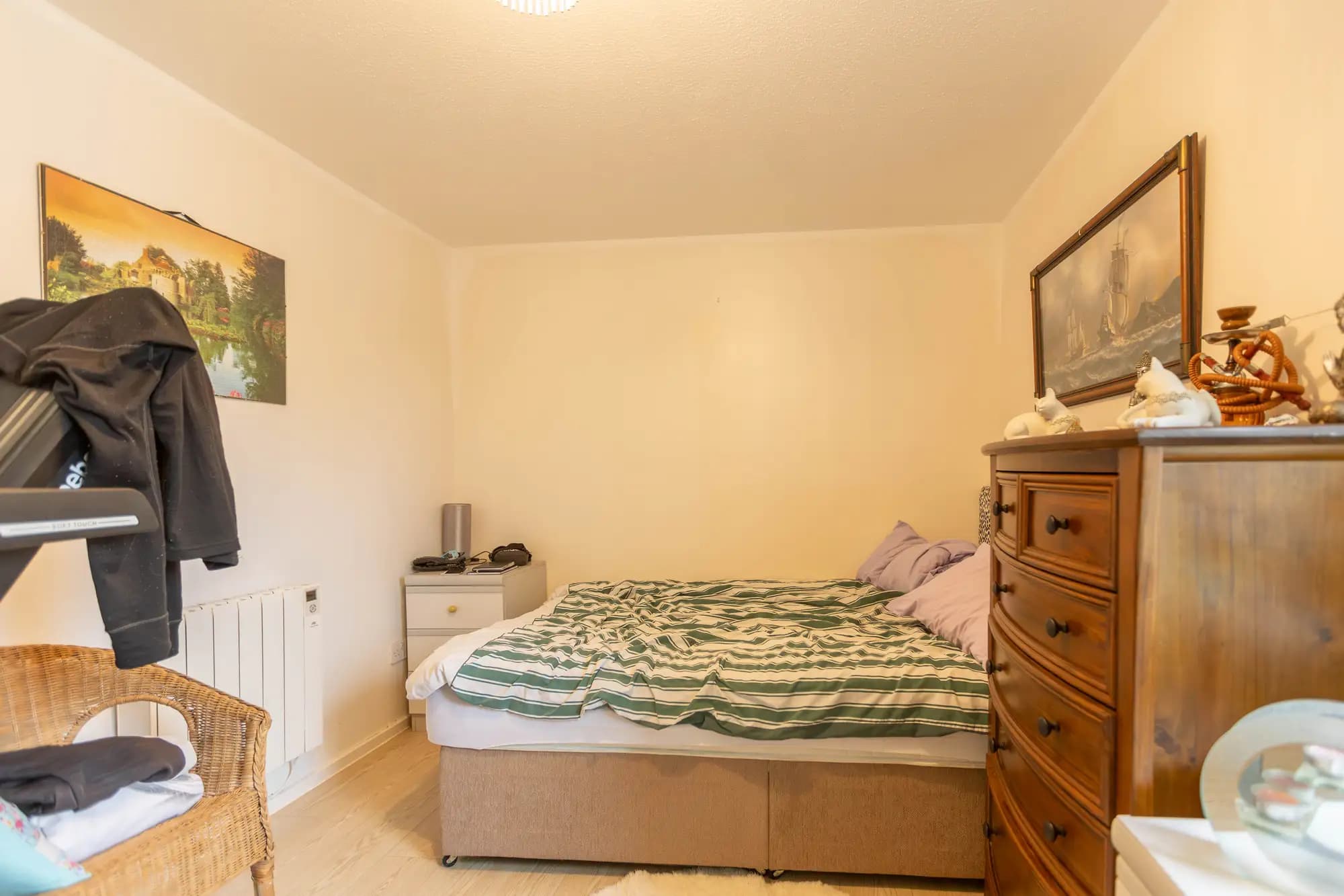 property photo 15 of 28