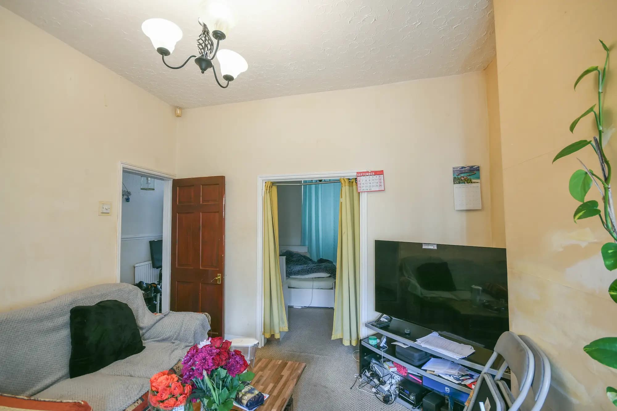 property photo 4 of 21