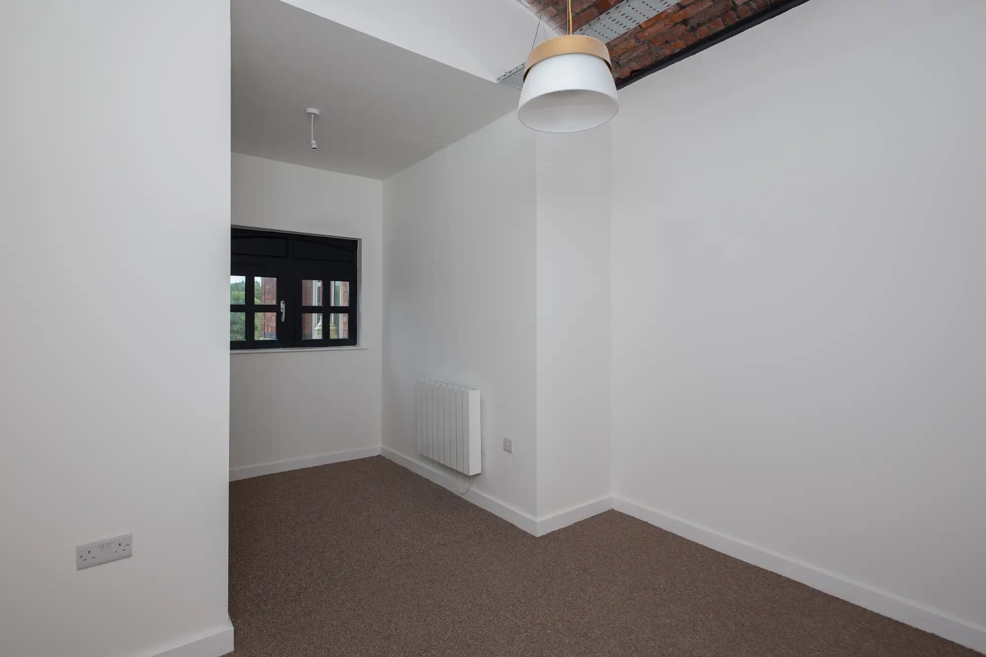 property photo 19 of 28