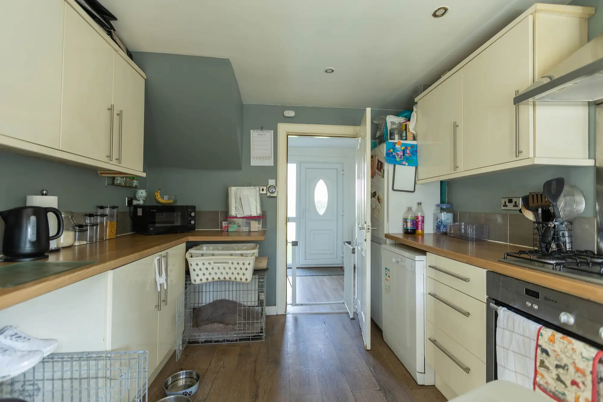 property photo 4 of 27