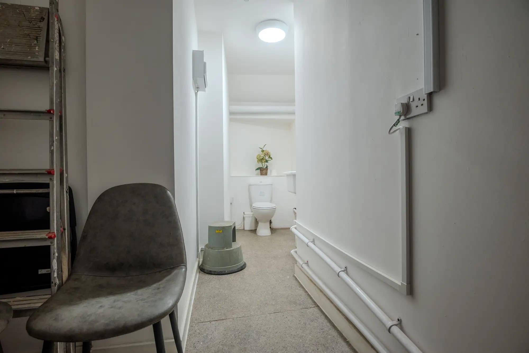property photo 18 of 49