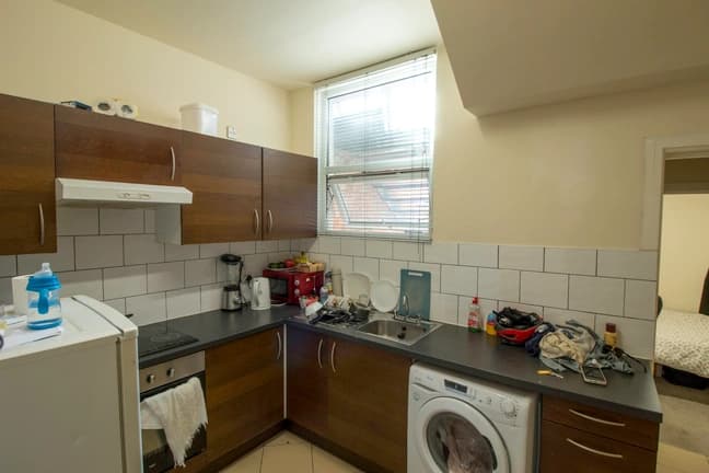 property photo 13 of 30