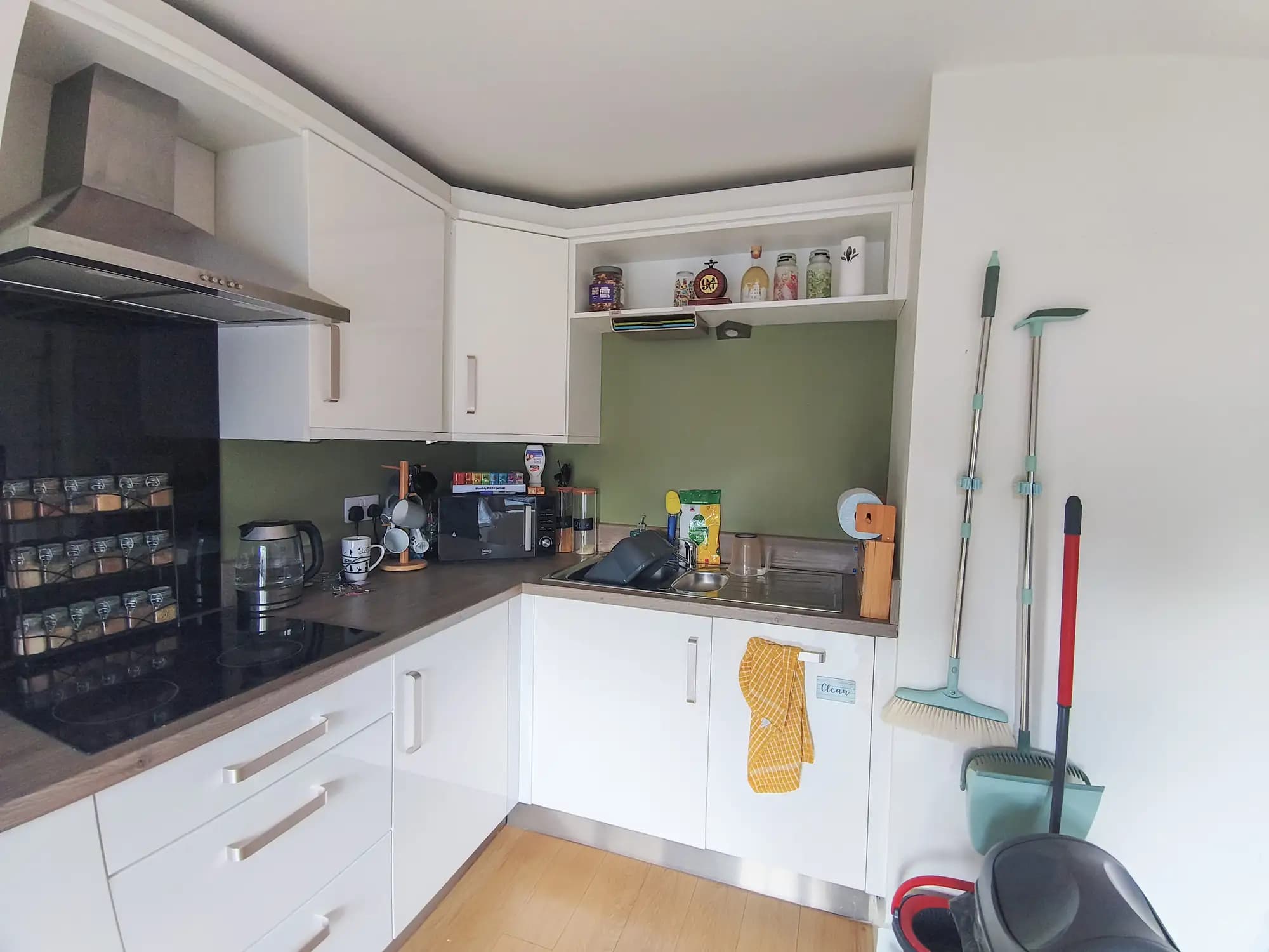 property photo 9 of 41