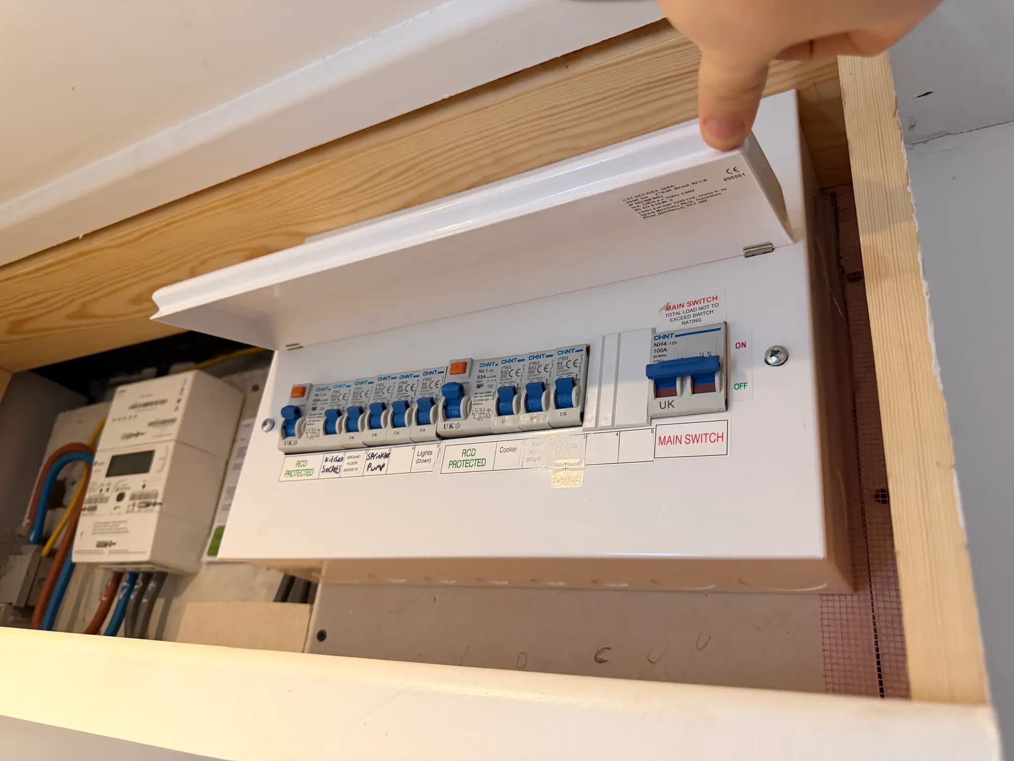 property photo 12 of 14