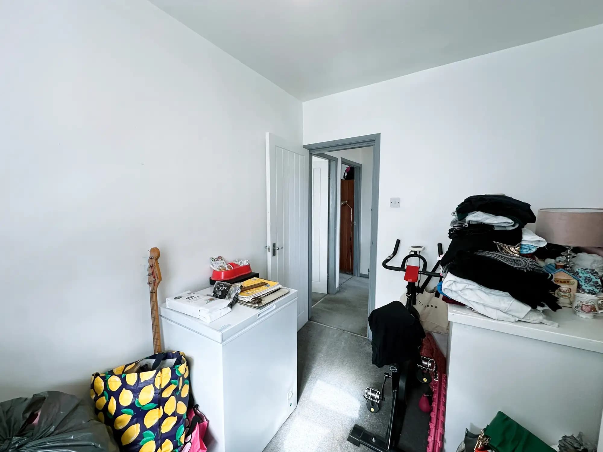 property photo 15 of 32