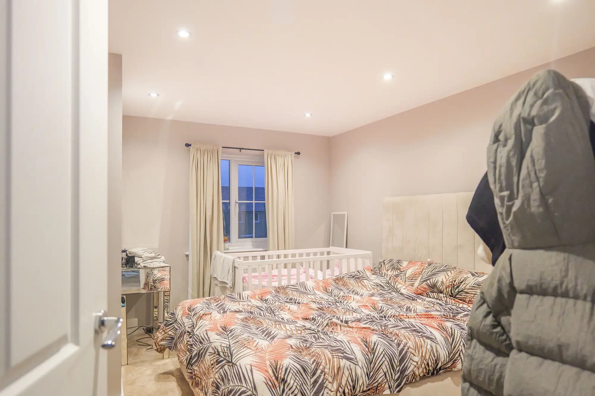 property photo 8 of 19