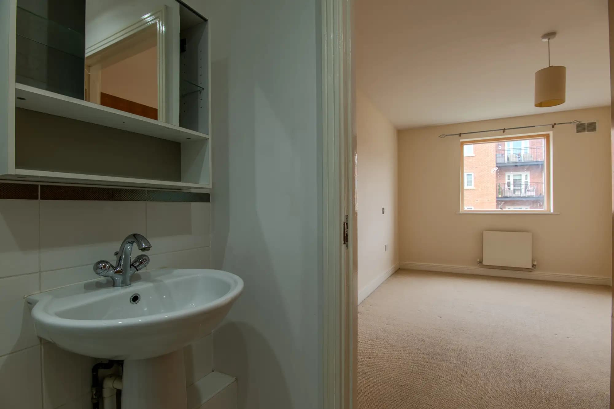 property photo 8 of 20