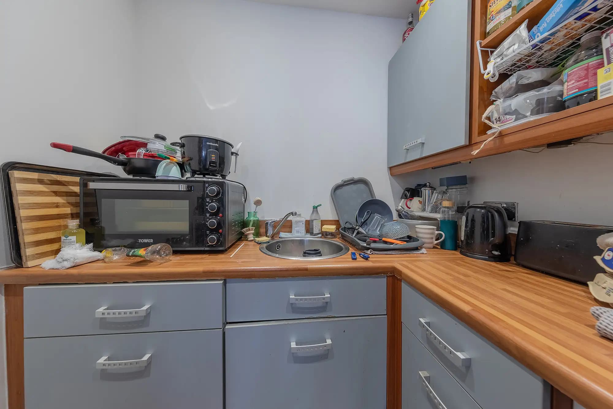 property photo 5 of 13