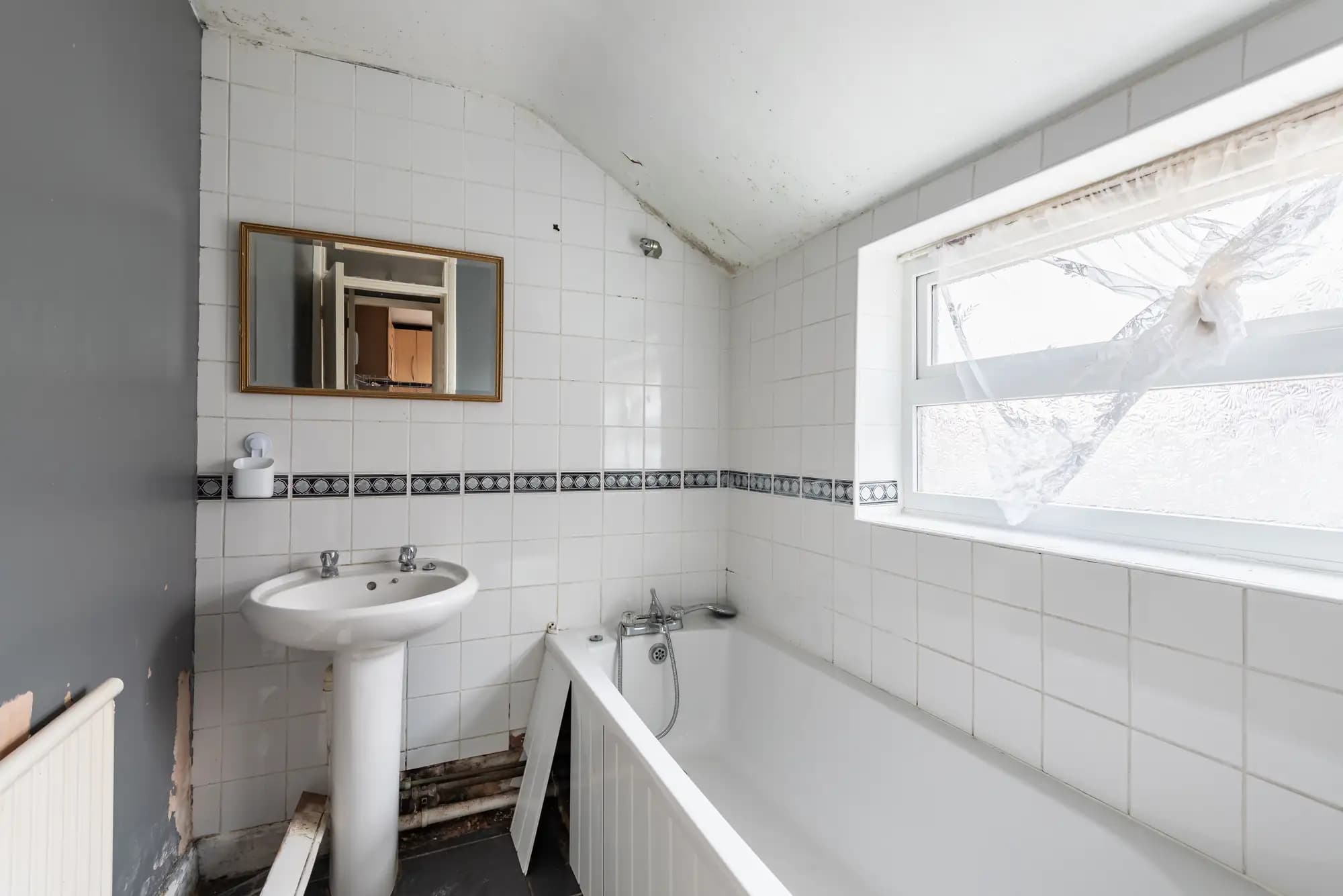 property photo 11 of 29