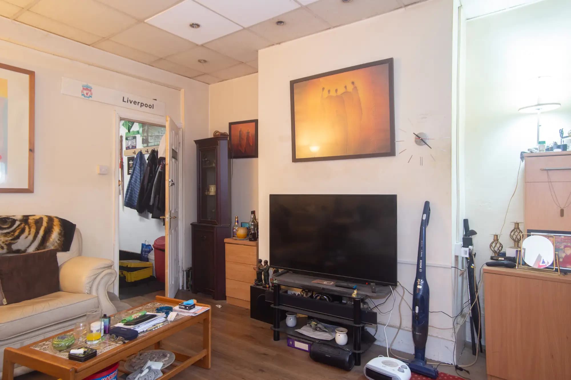 property photo 4 of 12