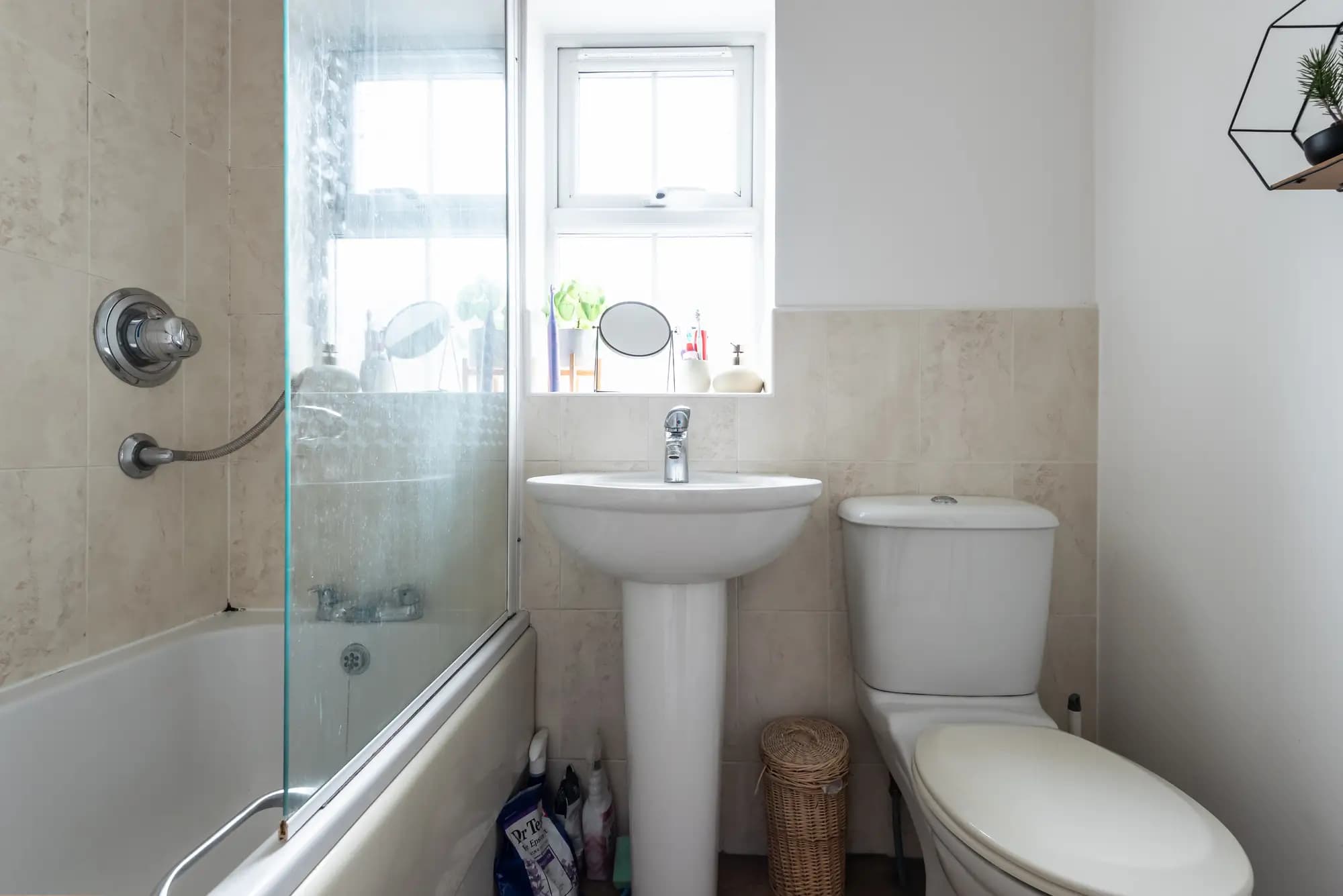 property photo 10 of 19