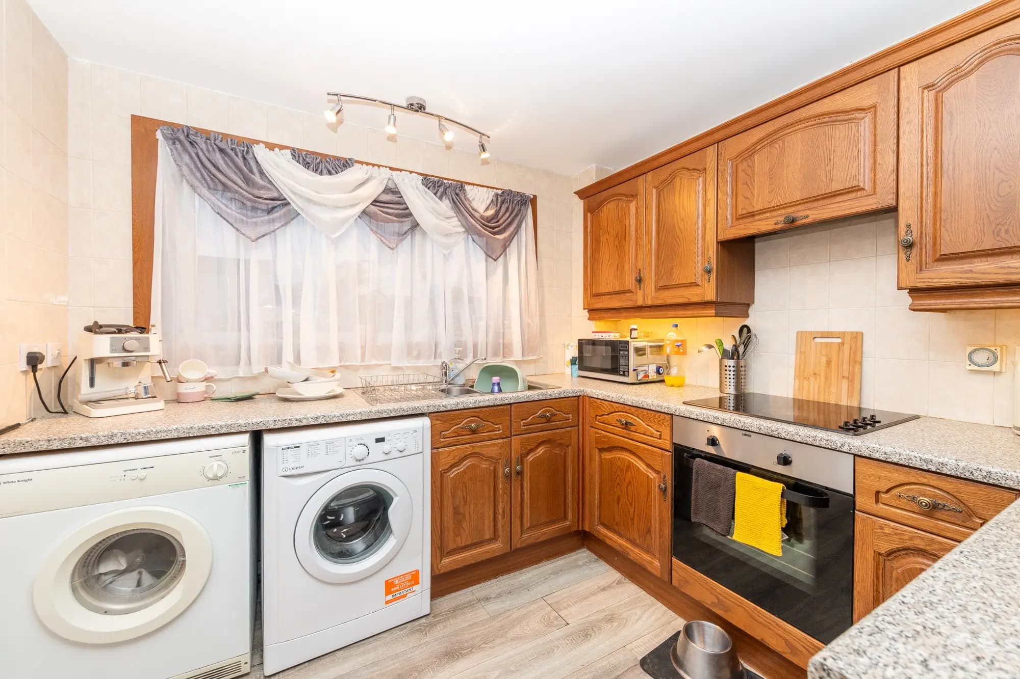 property photo 8 of 25