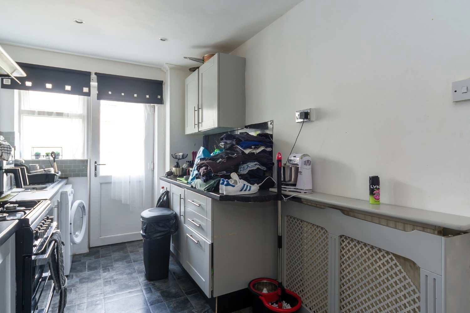 property photo 6 of 34