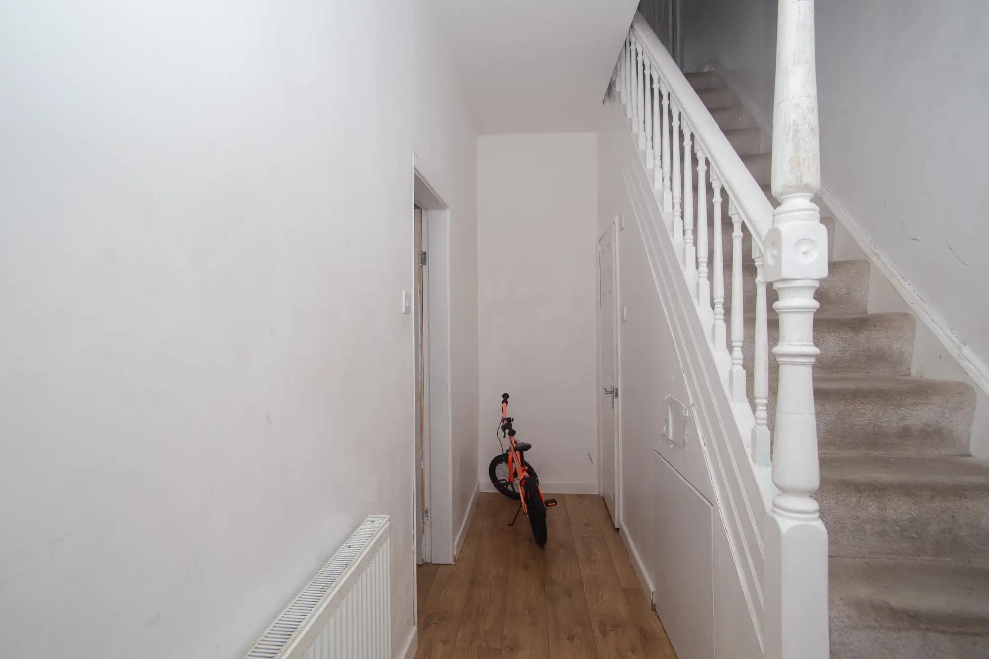 property photo 6 of 19