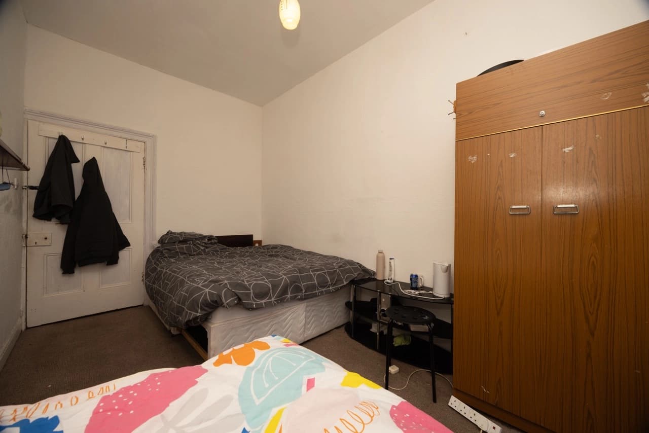 property photo 30 of 37