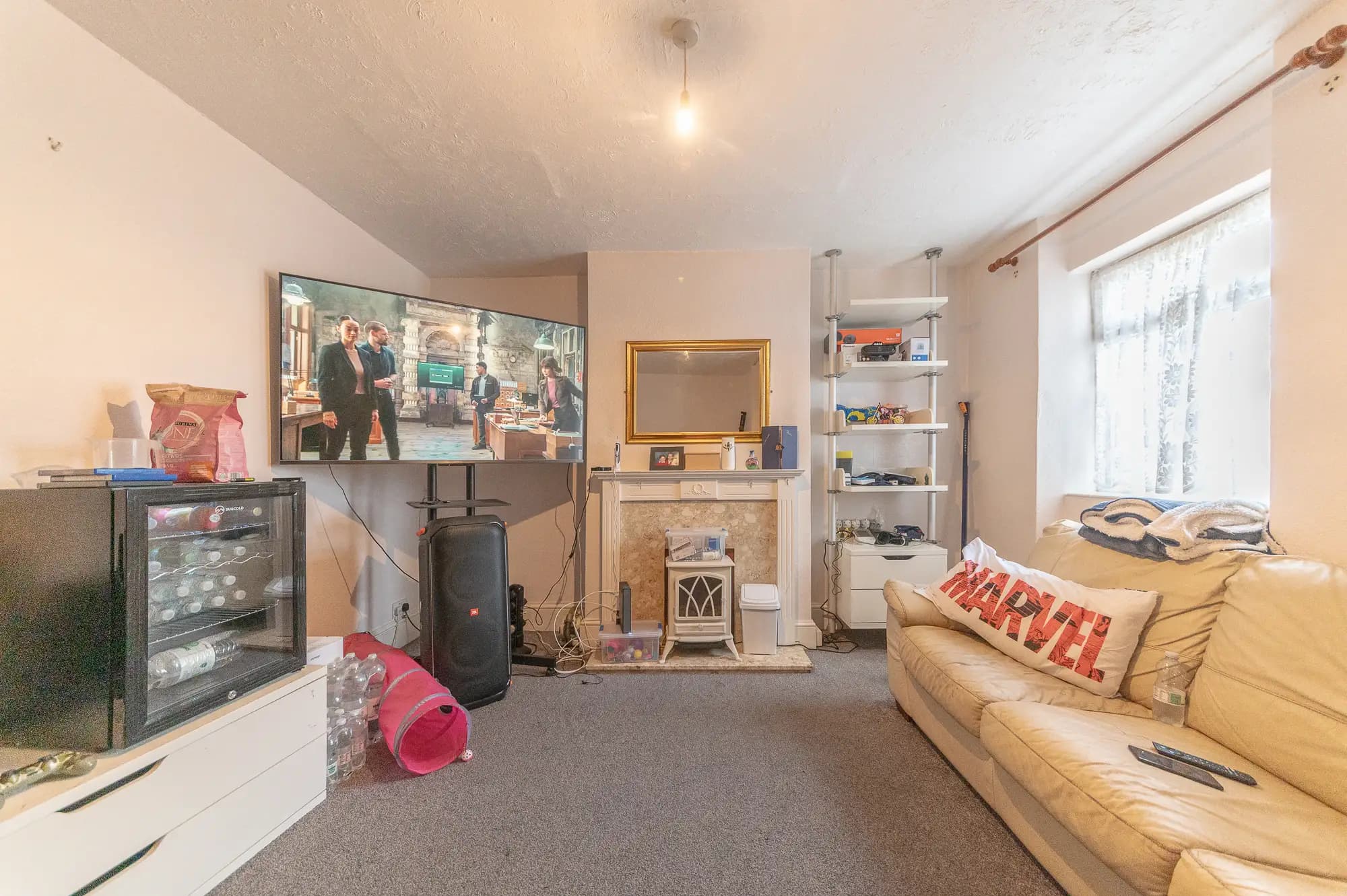 property photo 5 of 13