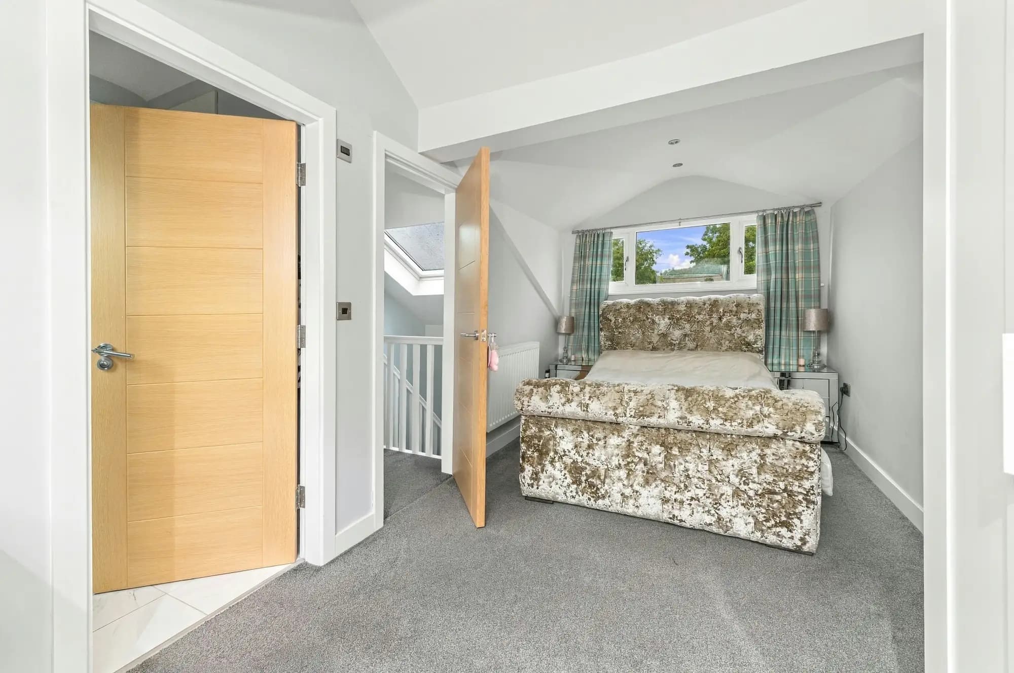 property photo 7 of 46