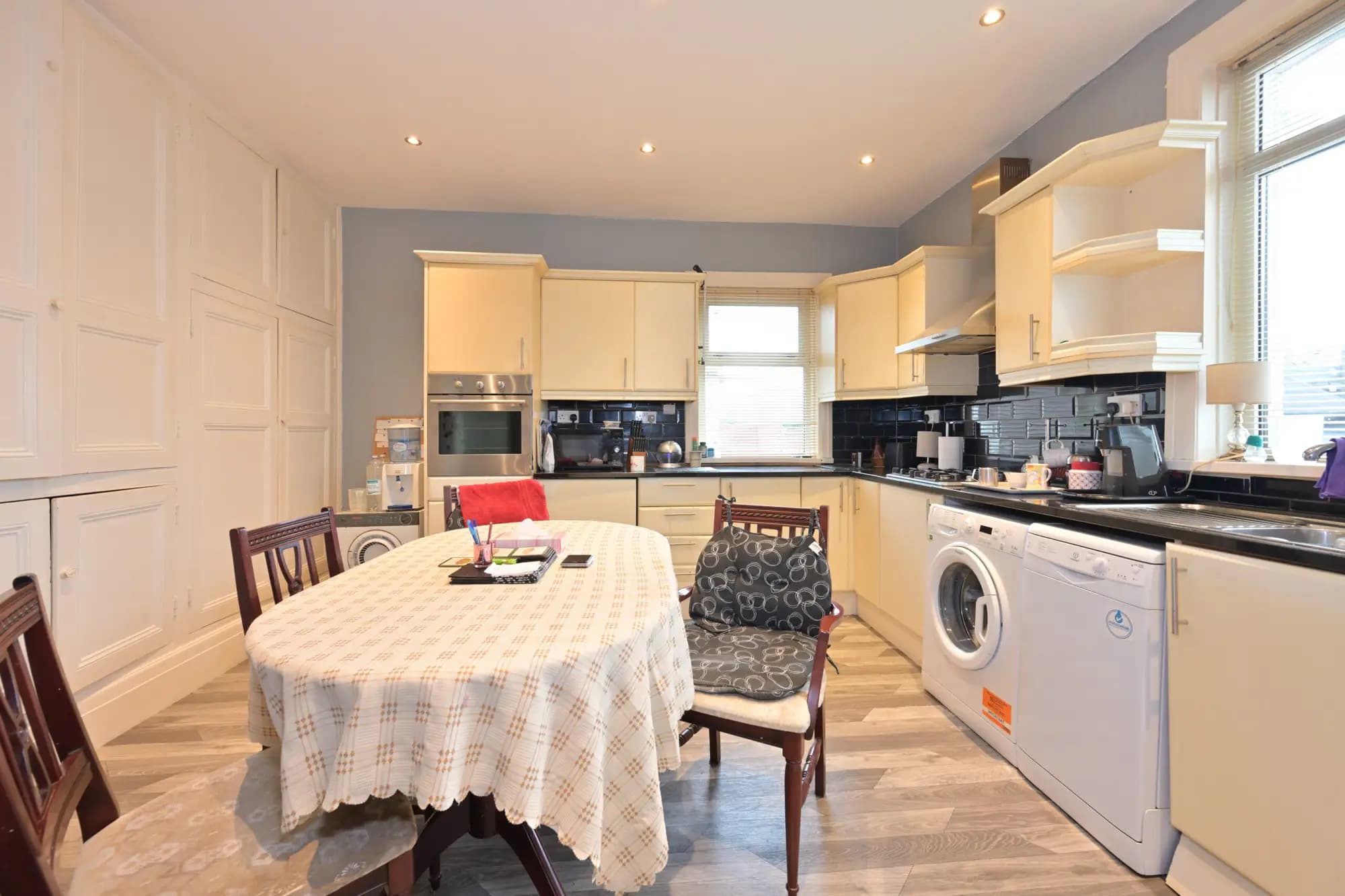property photo 10 of 16