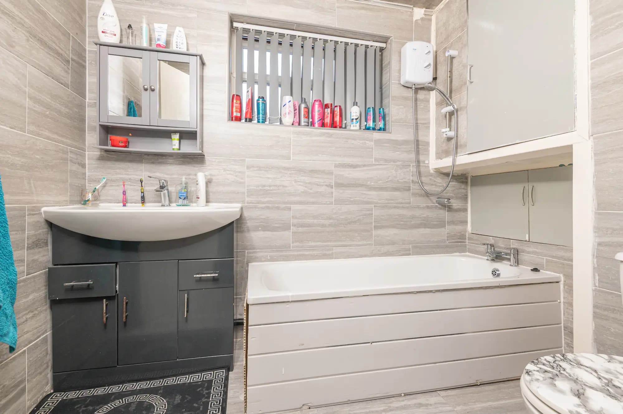 property photo 10 of 20