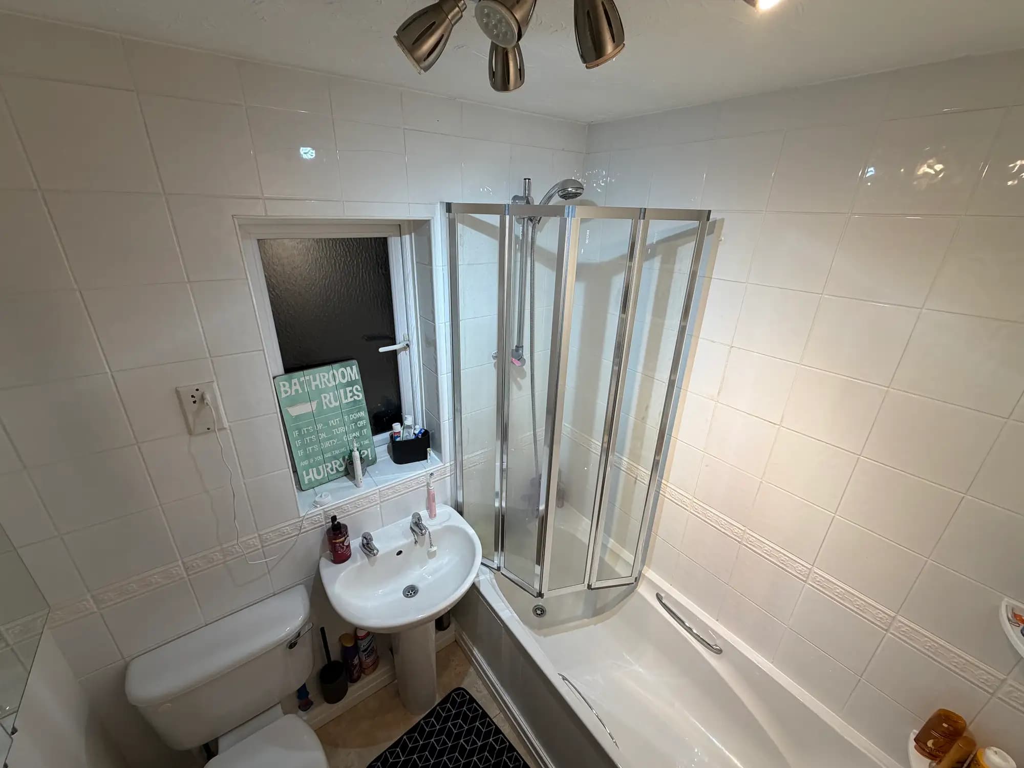 property photo 8 of 17