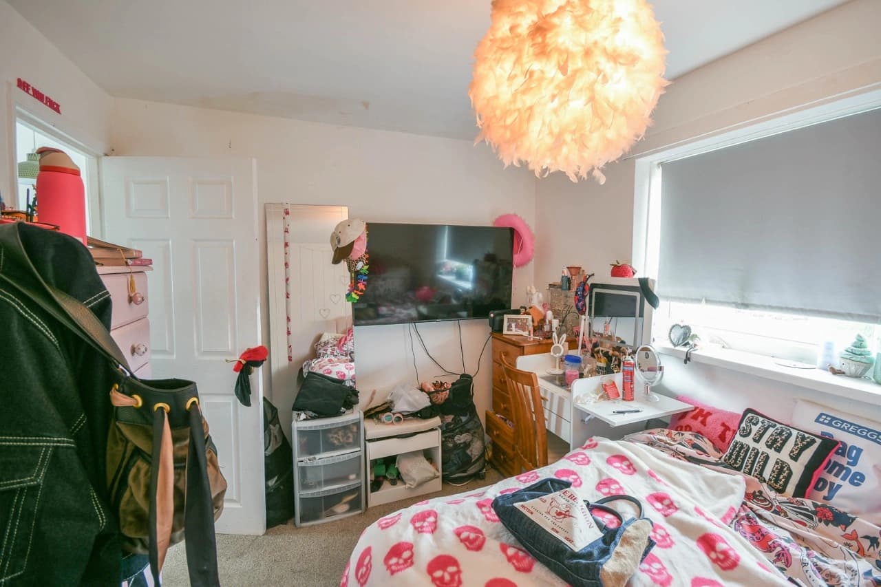 property photo 13 of 20