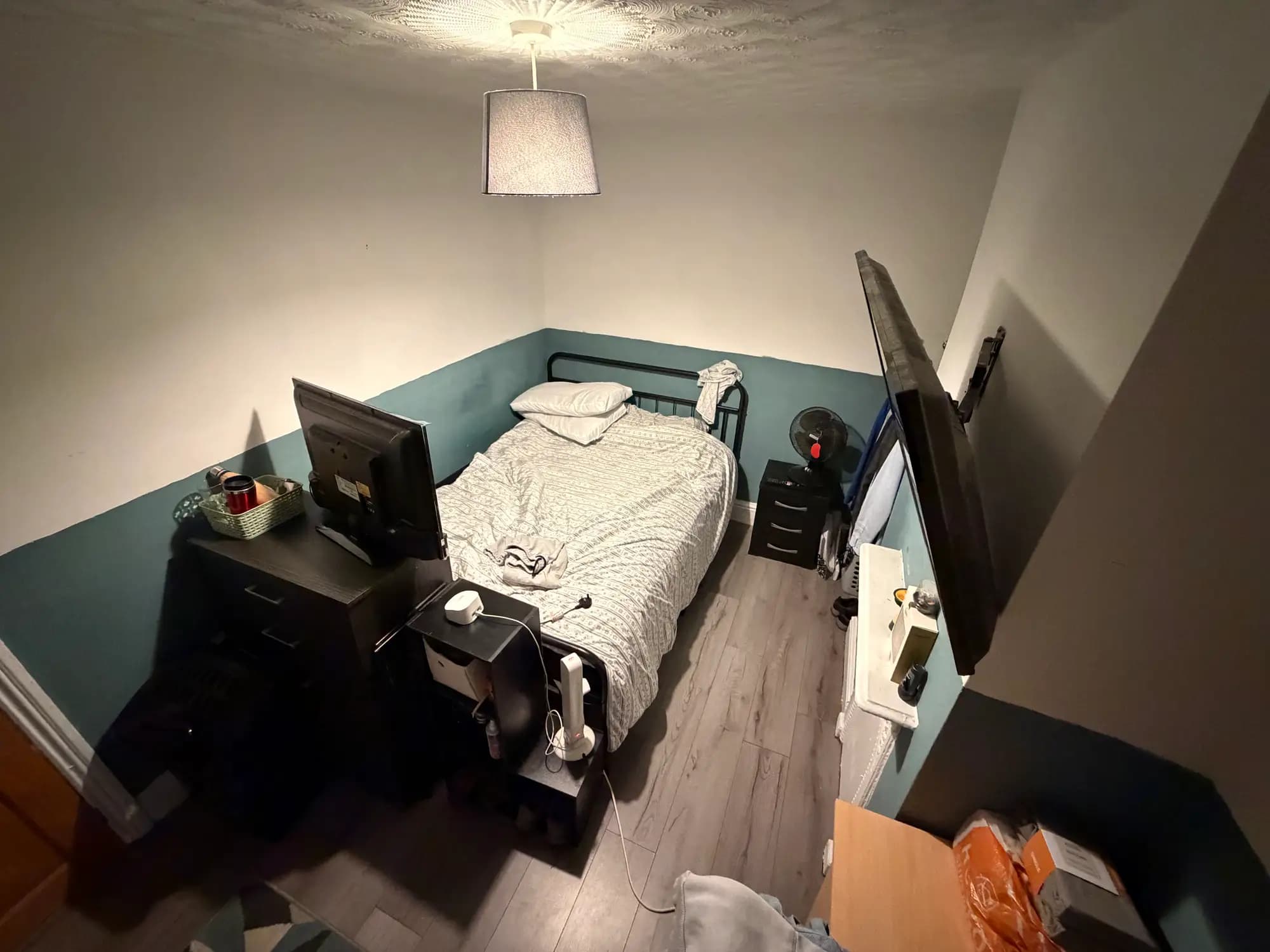 property photo 18 of 31