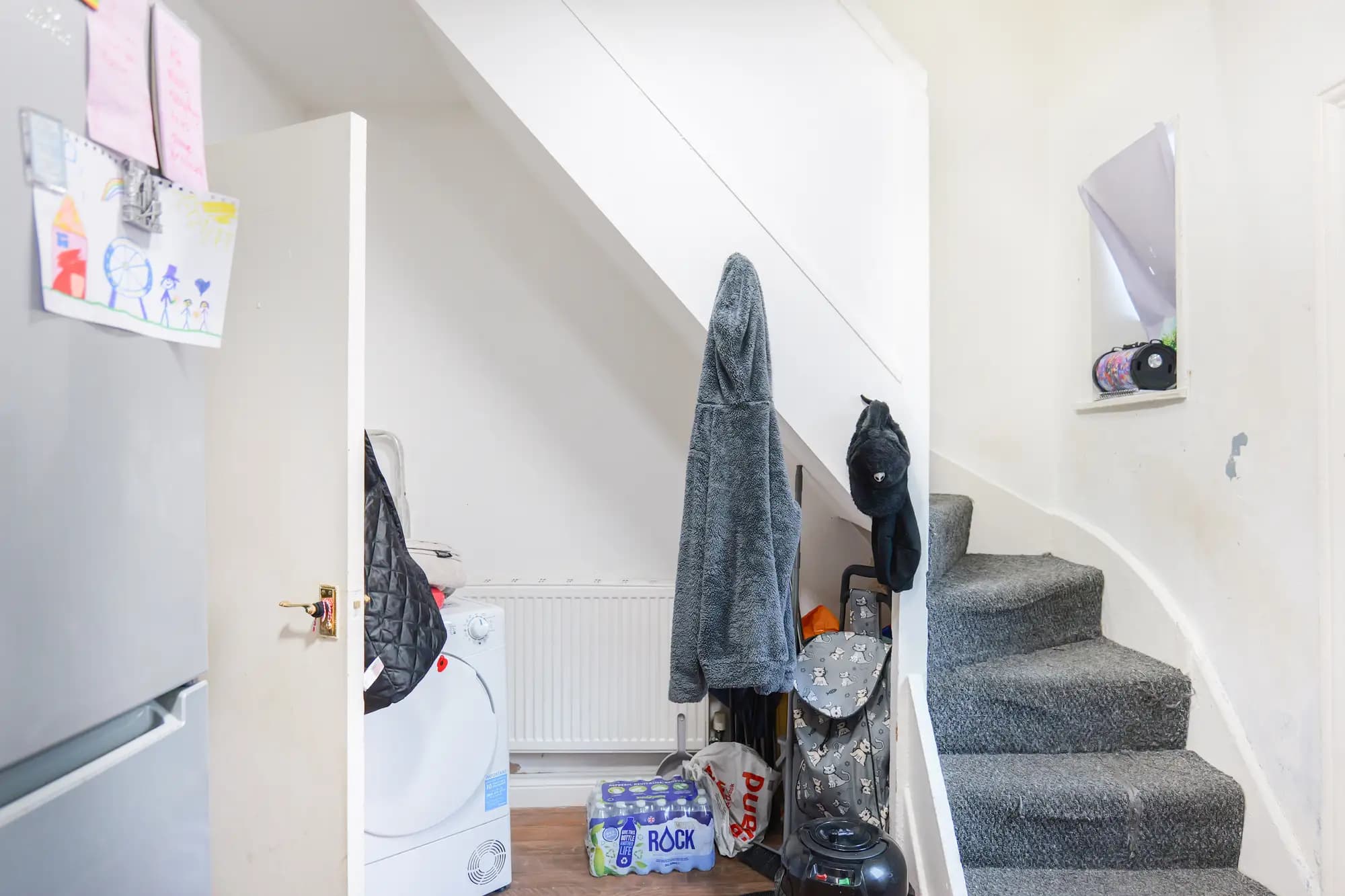 property photo 11 of 18