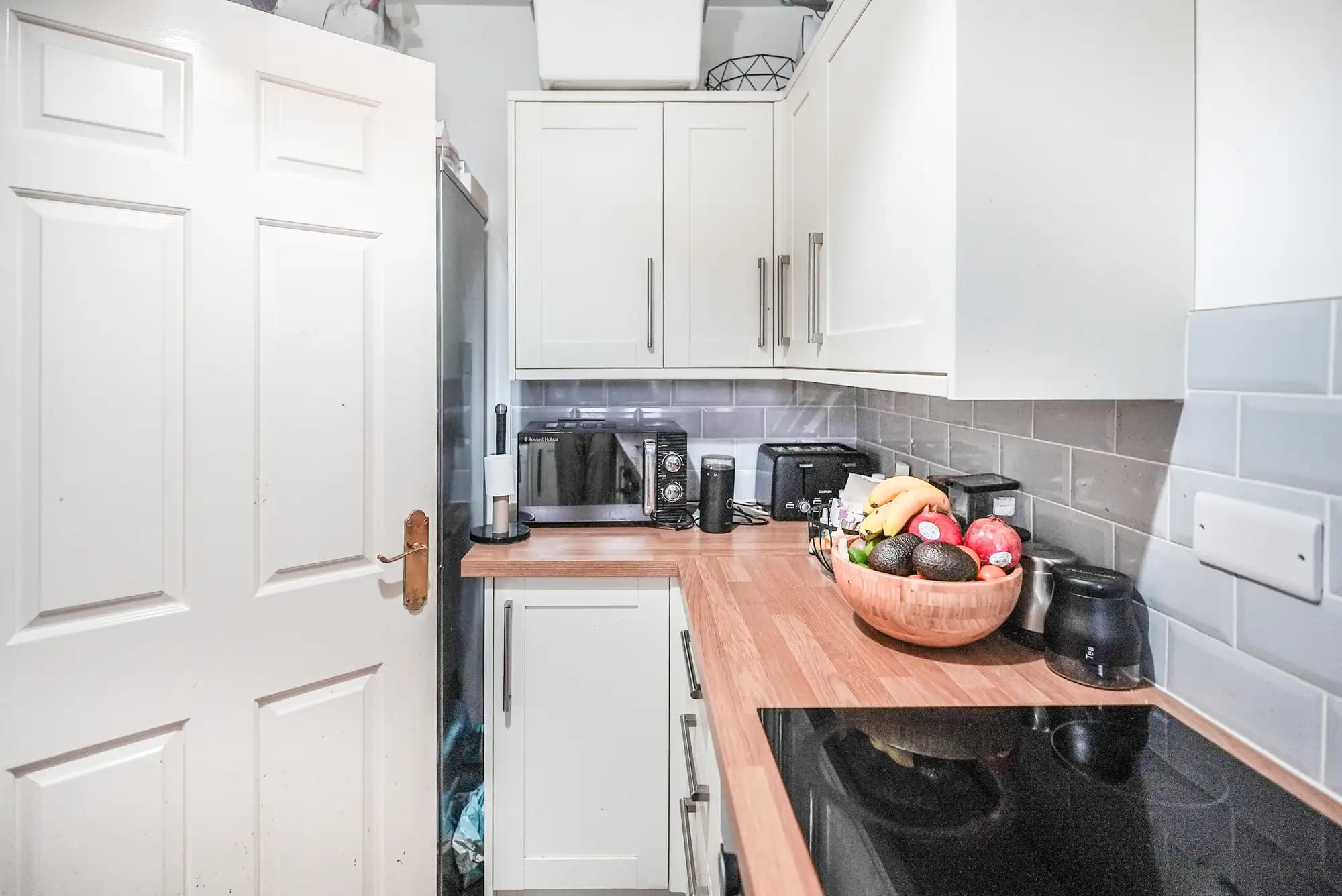 property photo 7 of 17