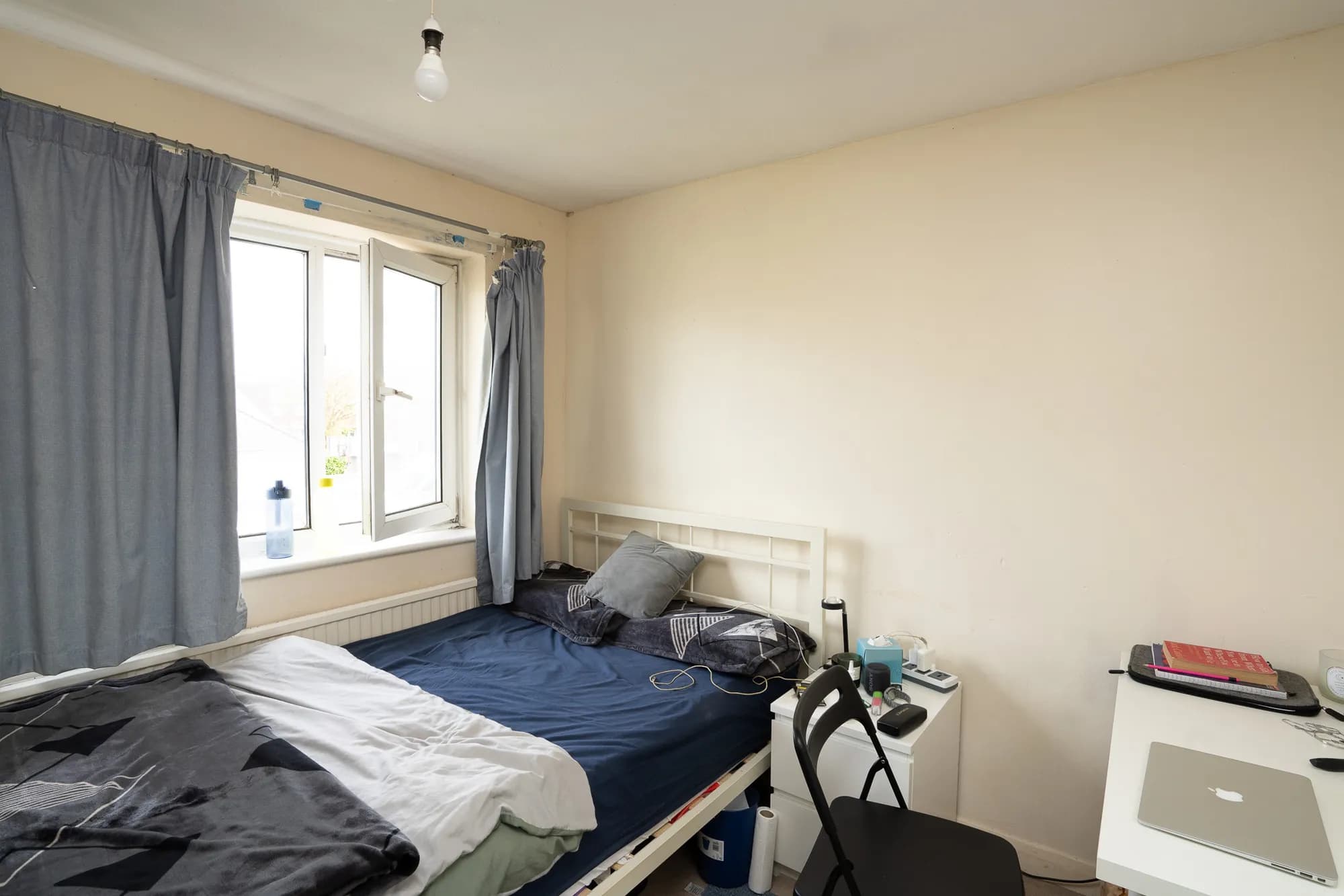 property photo 10 of 27